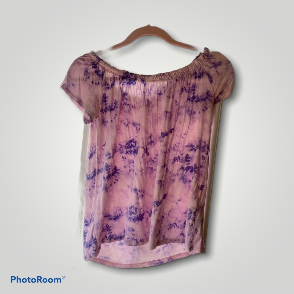 Hollister- off the shoulder shirt